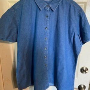 Short Sleeved Denim Top - Size XXL